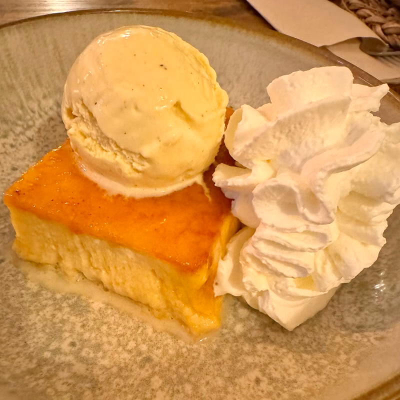 Torrija en pan brioche con helado